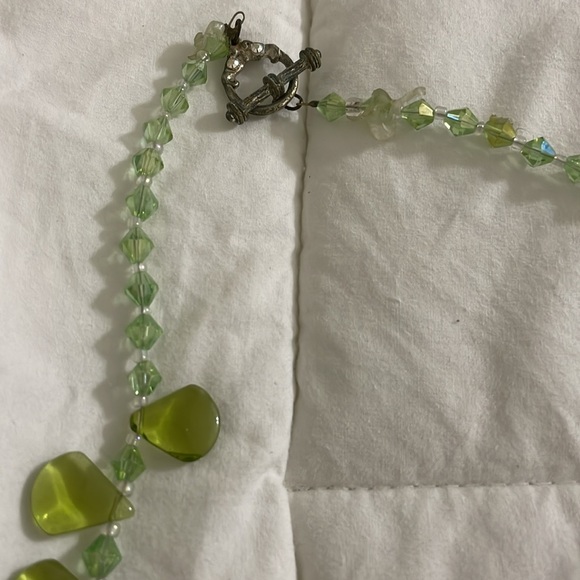 Beaded green necklace translucent lucite beads bright spring color - Picture 3 of 5